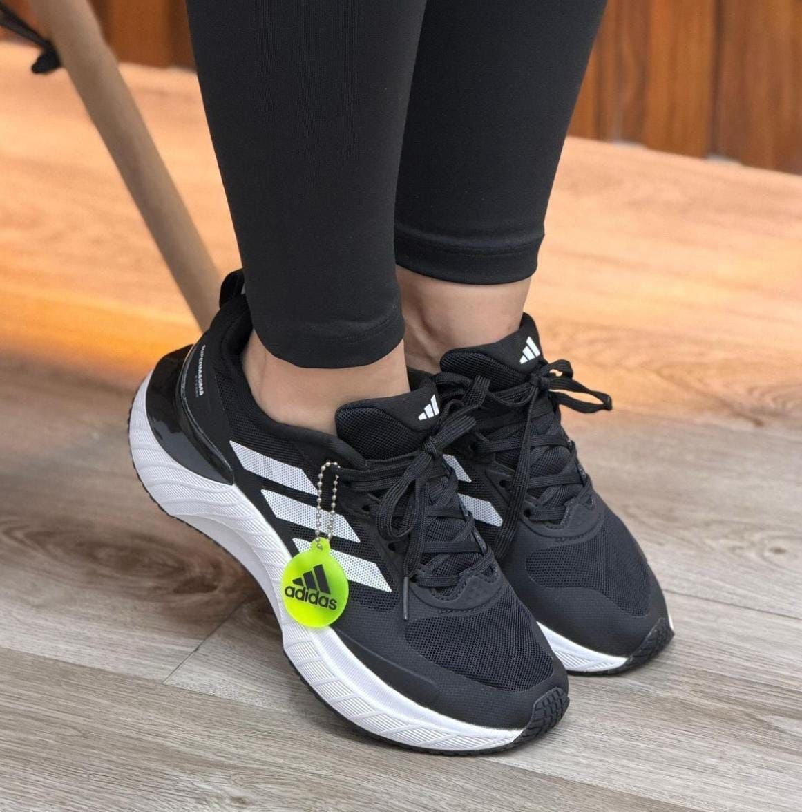 Adidas Supermagma Negro