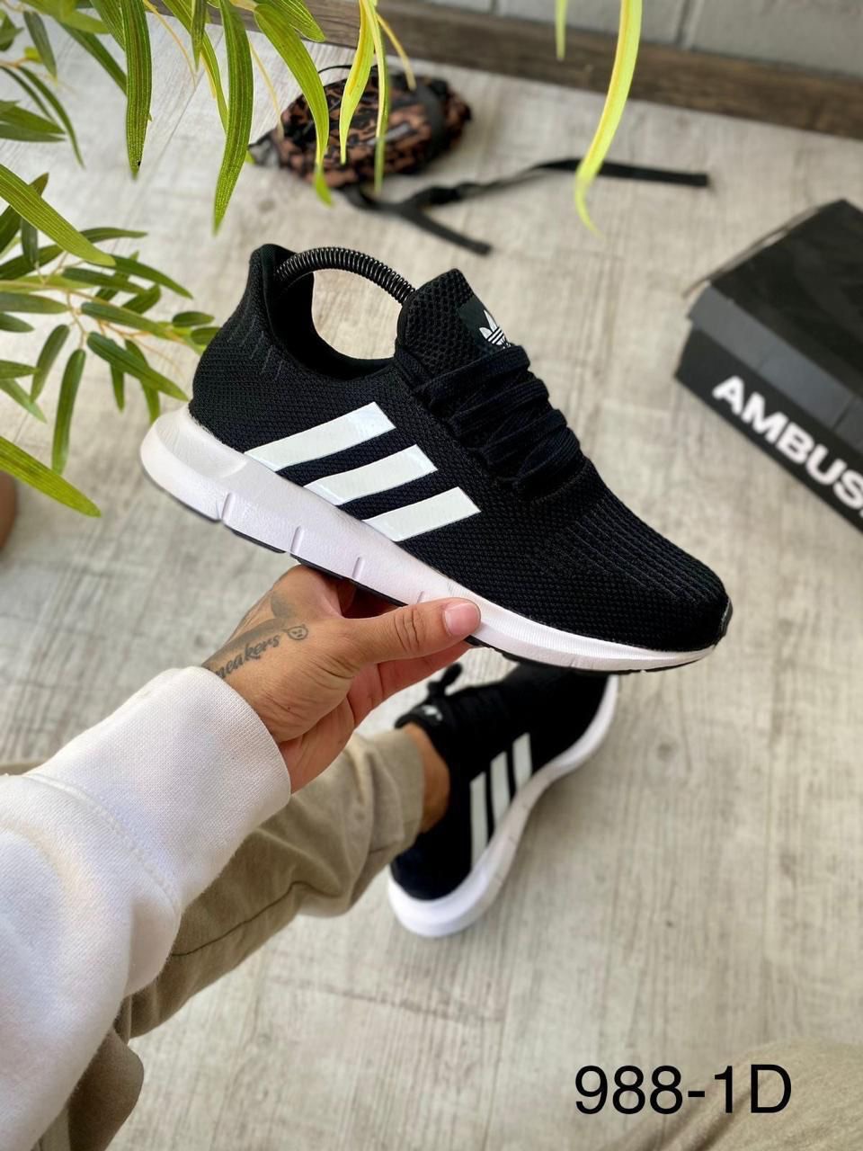Adidas Swift Negro
