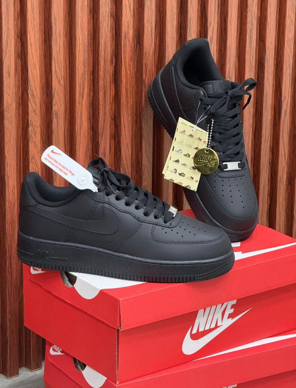 Nike Force One Negro