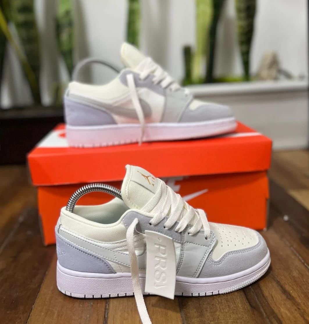 Nike Jordan Retro 1 Low Paris