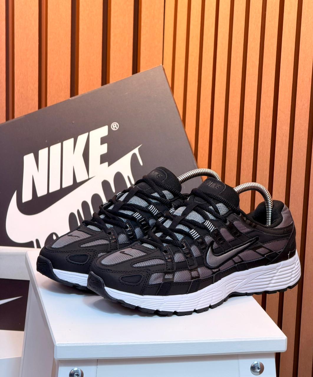 Nike P6000