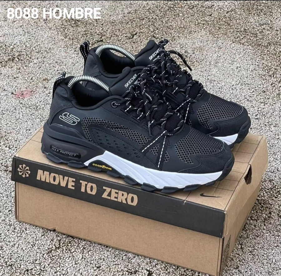 Skechers Max Protect