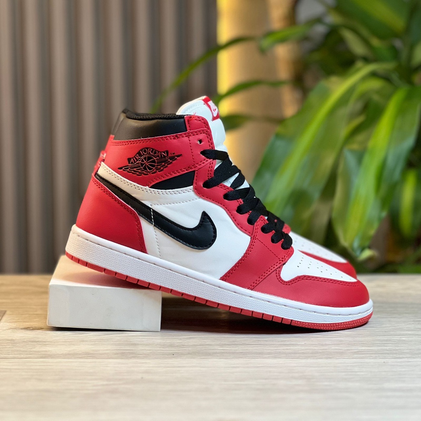 Nike Air Jordan Retro 1 Chicago