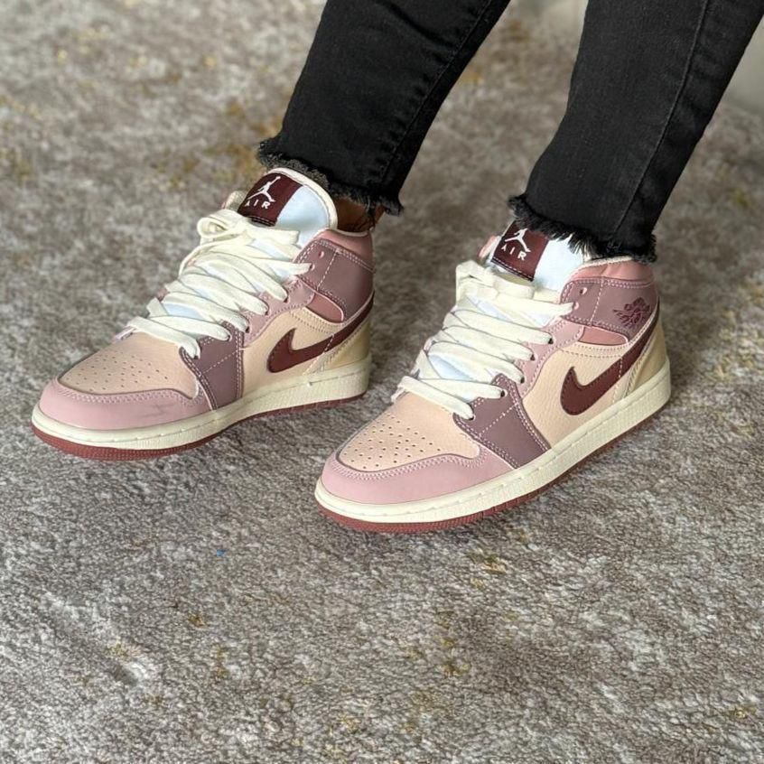 Nike Air Jordan Retro 1 Mid Pink Brown