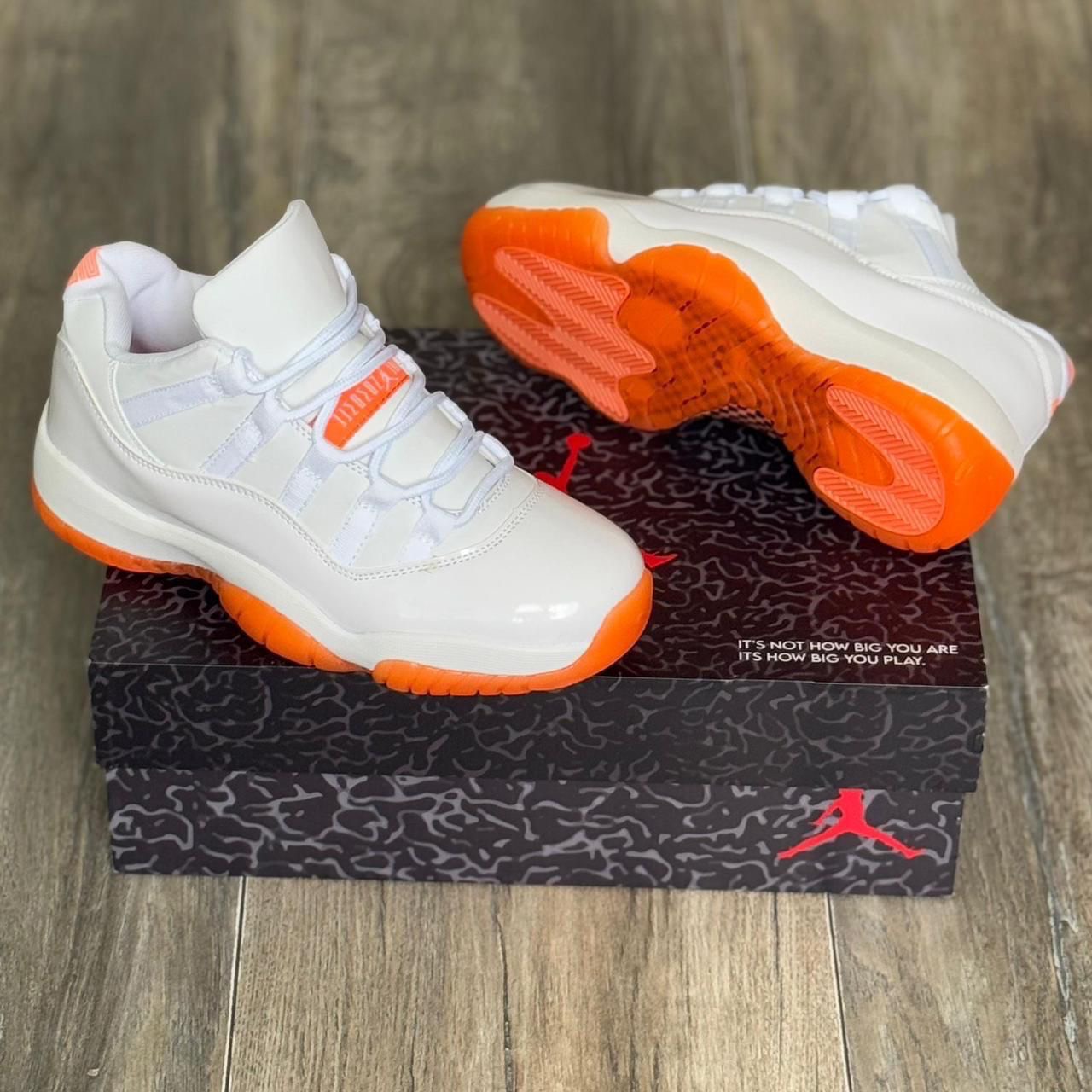 Nike Air Jordan Retro 11 Low Cherry Bottom