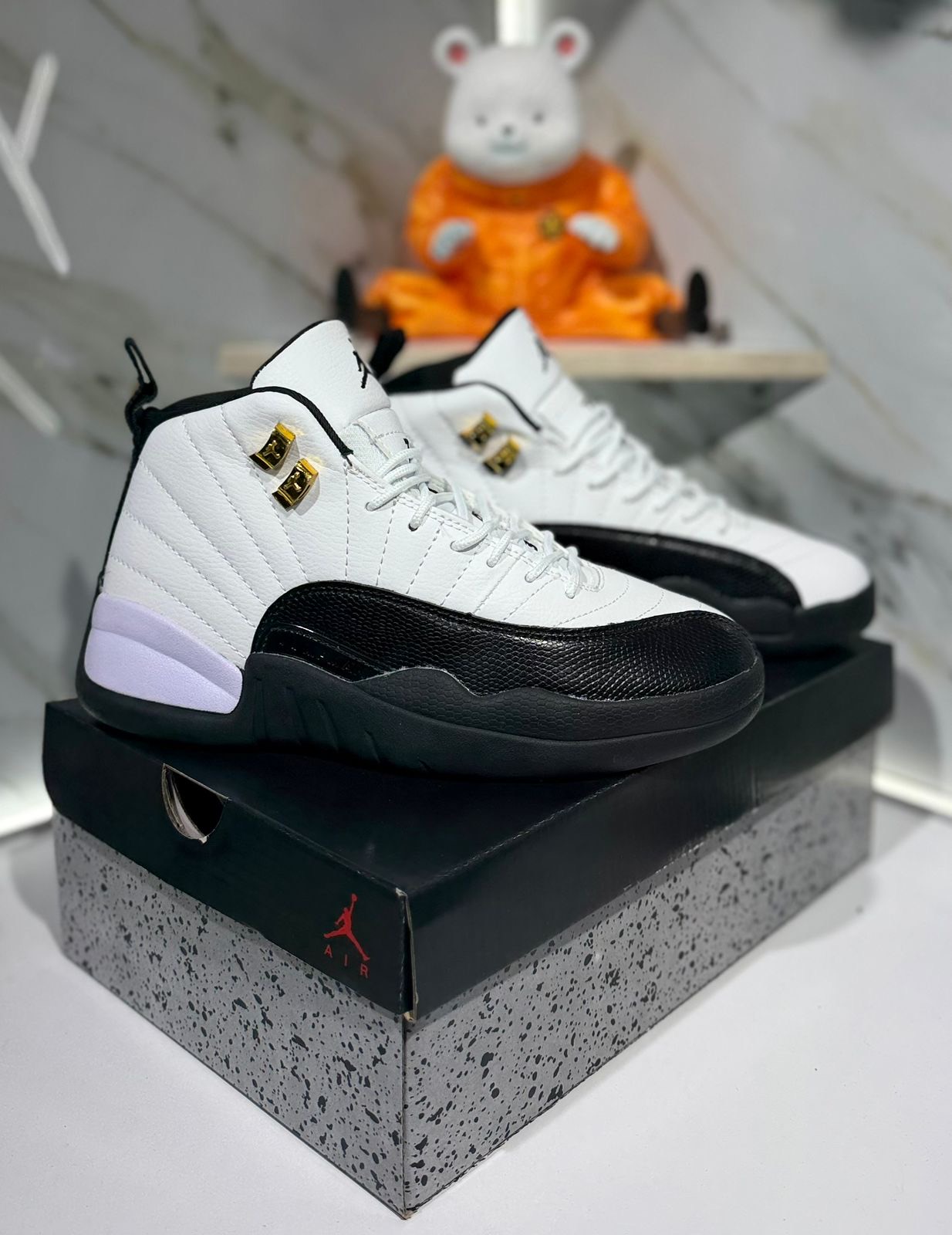 Nike Air Jordan Retro 12 Taxis Blanc Negr